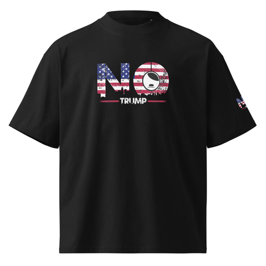 NO TRUMP Oversized Unisex Bio‑T‑Shirt Frontansicht mit großem NO TRUMP Print.