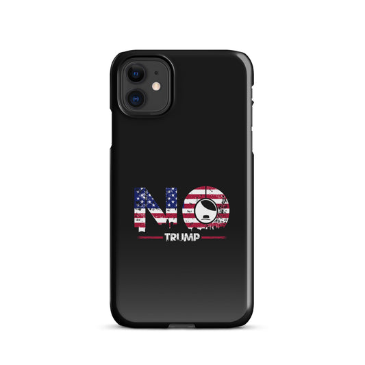 „Schwarze Snapcase‑Hülle mit weiß-rotem ‚NO TRUMP‘‑Design im US‑Flaggenstil – politisches Statement aus dem fck shop.“