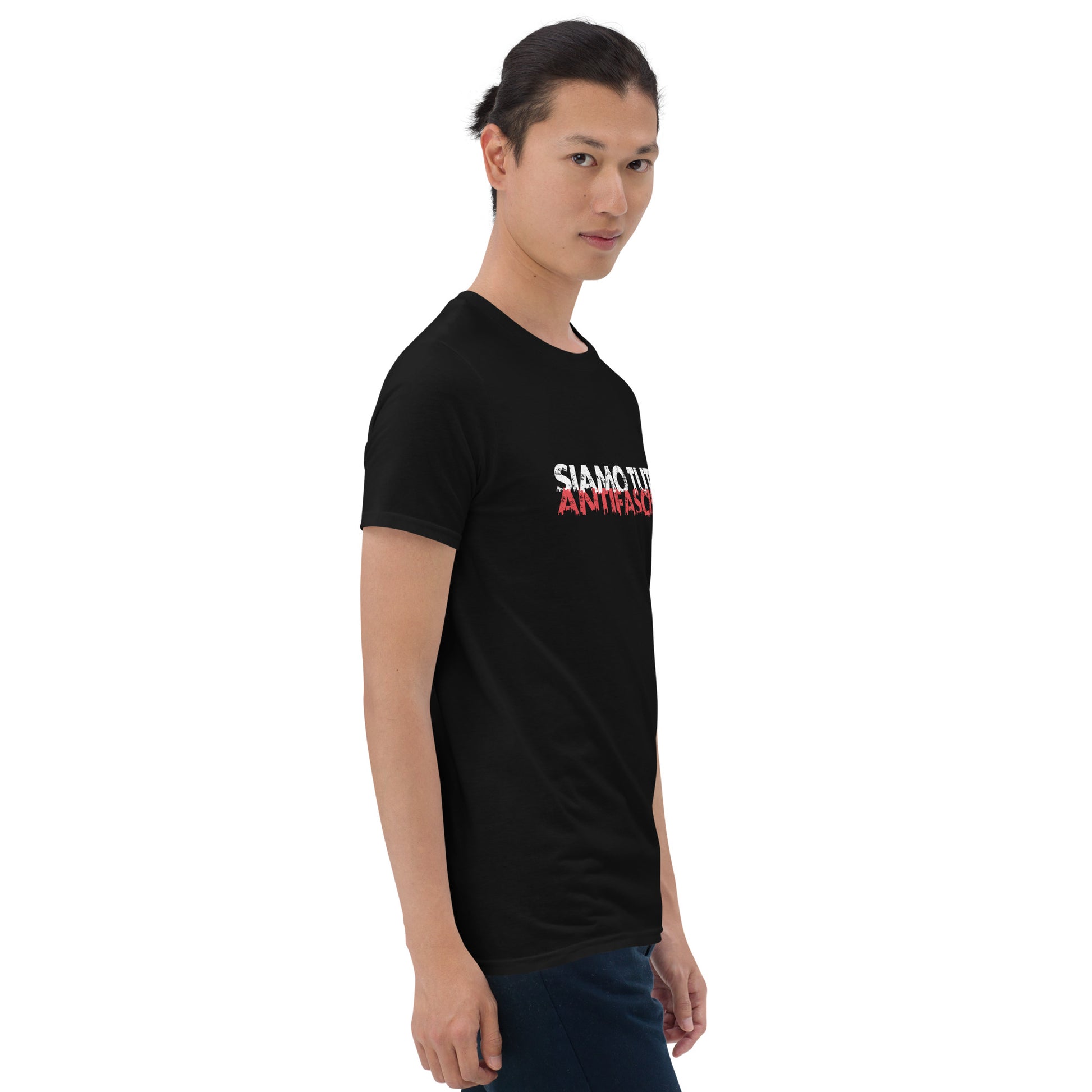 „Unisex T‑Shirt Siamo tutti antifascisti in Schwarz“

