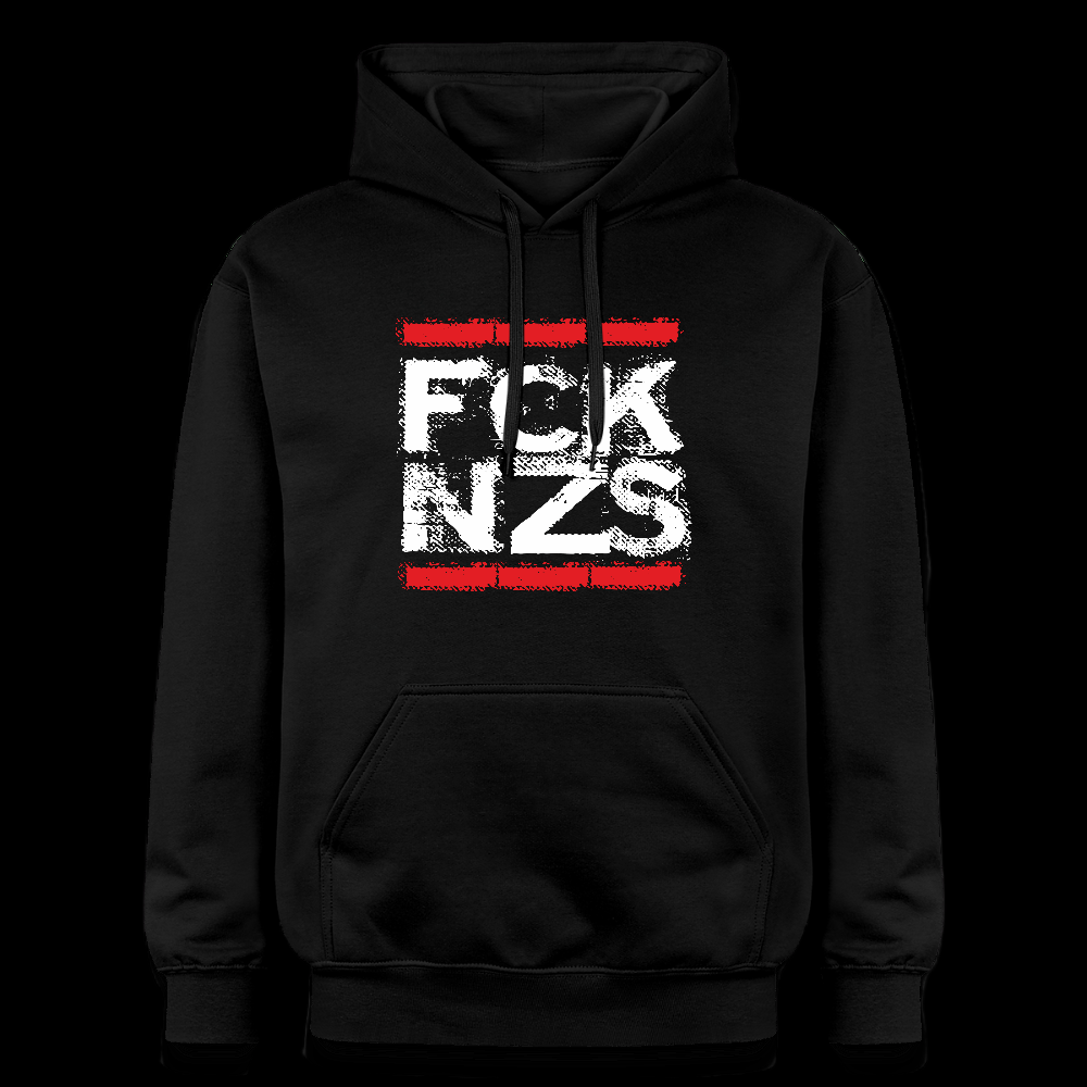 Schwarzer Unisex Hoodie mit weißem FCK NZS Print in Blockschrift – antifaschistisches Statement-Design, fair produziert, mit Kapuze und Kängurutasche.